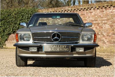 1987 Mercedes - Benz Mercedes Benz 560 SL &ldquo;Less than 31.000 miles&rdquo;