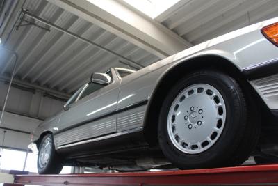 1987 Mercedes - Benz Mercedes Benz 560 SL &ldquo;Less than 31.000 miles&rdquo;