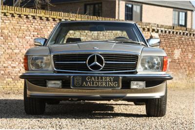 1987 Mercedes - Benz Mercedes Benz 560 SL &ldquo;Less than 31.000 miles&rdquo;