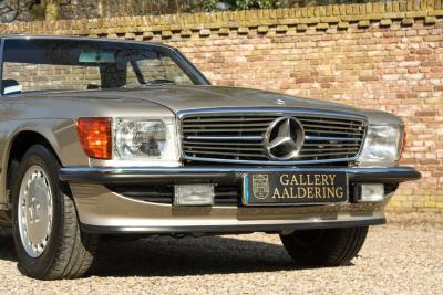 1987 Mercedes - Benz Mercedes Benz 560 SL &ldquo;Less than 31.000 miles&rdquo;