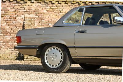 1987 Mercedes - Benz Mercedes Benz 560 SL &ldquo;Less than 31.000 miles&rdquo;