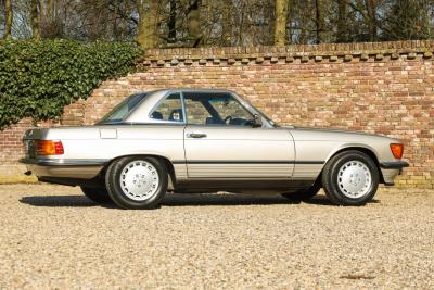 1987 Mercedes - Benz Mercedes Benz 560 SL &ldquo;Less than 31.000 miles&rdquo;