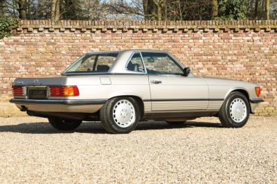 1987 Mercedes - Benz Mercedes Benz 560 SL &ldquo;Less than 31.000 miles&rdquo;
