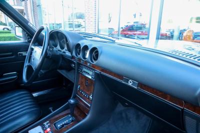 1987 Mercedes - Benz Mercedes Benz 560 SL &ldquo;Less than 31.000 miles&rdquo;