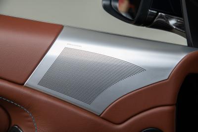 2010 Aston Martin DBS Volante