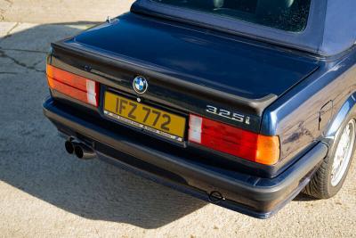 1989 BMW 325I CONVERTIBLE