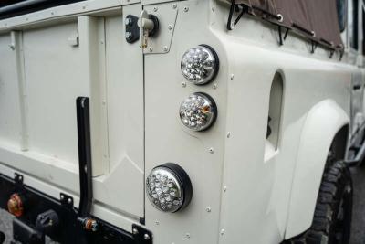 1993 Land Rover DEFENDER 127 DUAL CAB PICK UP