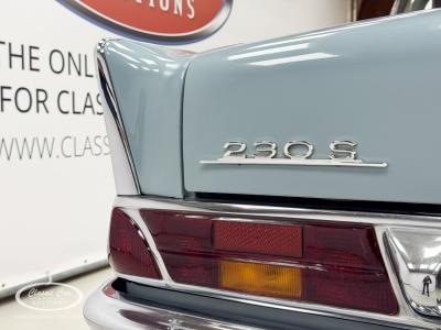 1965 Mercedes - Benz 230S