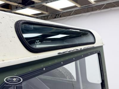 1987 Land Rover Defender