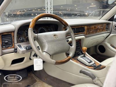 1995 Daimler Double Six