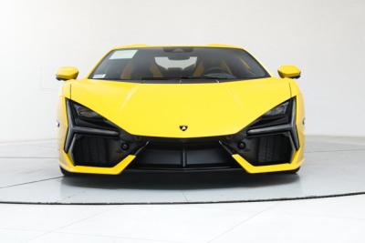 2024 Lamborghini Revuelto