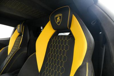 2024 Lamborghini Revuelto