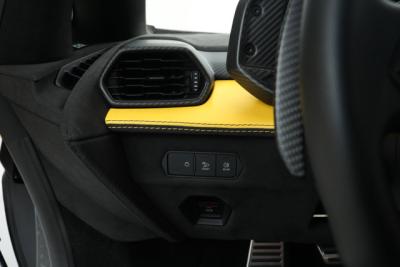 2024 Lamborghini Revuelto