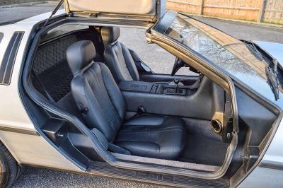 1981 DeLorean DMC-12