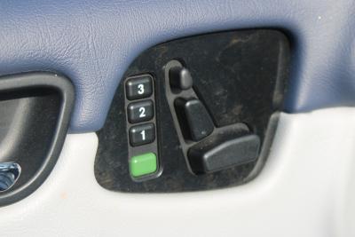 2000 Mercedes - Benz CLK430 AVANTGARDE AUTO CONVERTIBLE