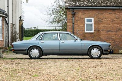 1991 Jaguar XJ6