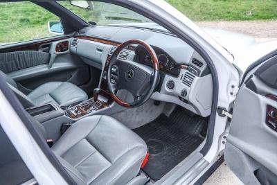 1998 Mercedes - Benz E240