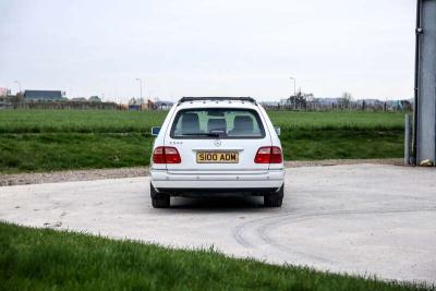 1998 Mercedes - Benz E240