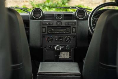 2011 Land Rover DEFENDER 90 XS TD