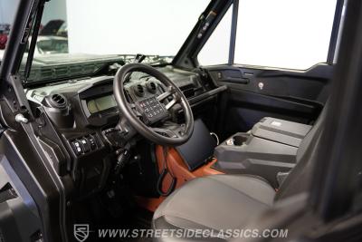 2025 Can Am Defender MAX Limited Lone Star HD10