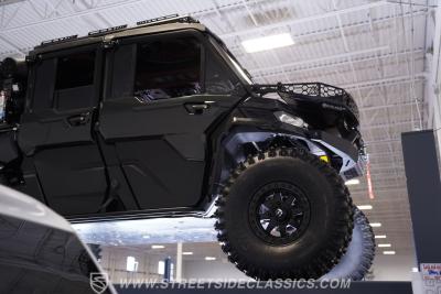 2025 Can Am Defender MAX Limited Lone Star HD10