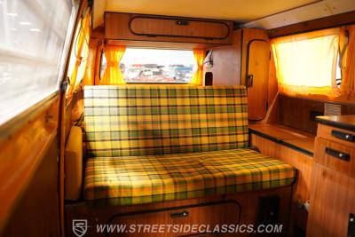 1977 Volkswagen Kombi Van Camper