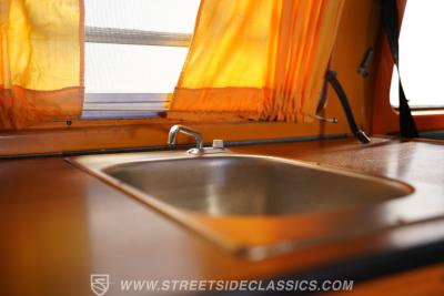 1977 Volkswagen Kombi Van Camper