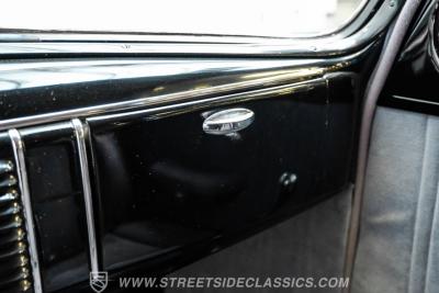 1939 Ford Deluxe Streetrod