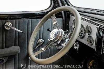 1939 Ford Deluxe Streetrod