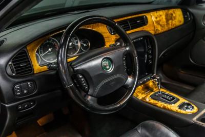 2005 Jaguar S TYPE R