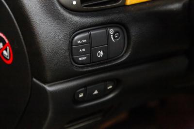 2005 Jaguar S TYPE R