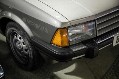 1985 Ford GRANADA 2.3LX 4DR