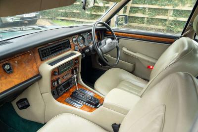 1991 Daimler Double Six