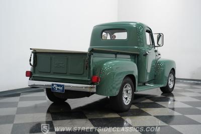 1949 Ford F-1