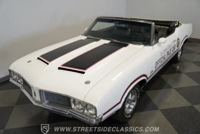 1970 Oldsmobile Cutlass Supreme indy 500 pace car convertible