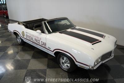 1970 Oldsmobile Cutlass Supreme indy 500 pace car convertible