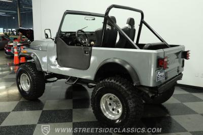 1983 Jeep CJ7 V8