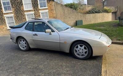 1989 Porsche 944 S2