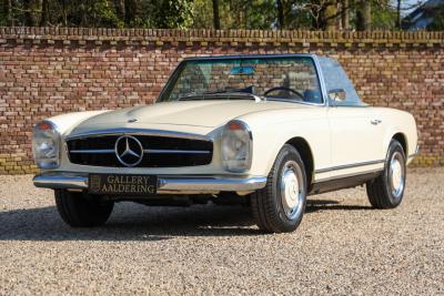 1967 Mercedes - Benz Mercedes Benz 250 SL Pagode