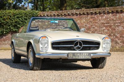 1967 Mercedes - Benz Mercedes Benz 250 SL Pagode