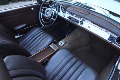 1967 Mercedes - Benz Mercedes Benz 250 SL Pagode