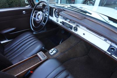 1967 Mercedes - Benz Mercedes Benz 250 SL Pagode