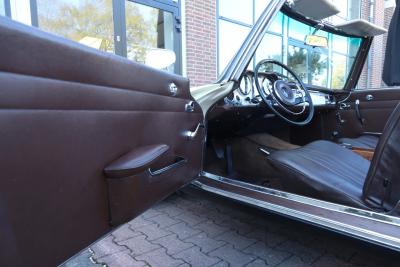 1967 Mercedes - Benz Mercedes Benz 250 SL Pagode