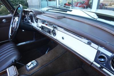 1967 Mercedes - Benz Mercedes Benz 250 SL Pagode