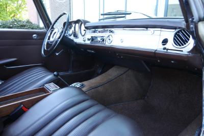 1967 Mercedes - Benz Mercedes Benz 250 SL Pagode