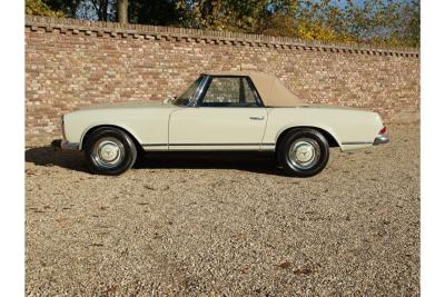 1967 Mercedes - Benz Mercedes Benz 230 SL Pagode &ldquo;Second owner and 42.000 miles since &rdquo;