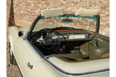 1967 Mercedes - Benz Mercedes Benz 230 SL Pagode &ldquo;Second owner and 42.000 miles since &rdquo;