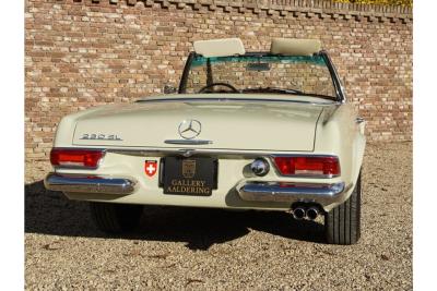 1967 Mercedes - Benz Mercedes Benz 230 SL Pagode &ldquo;Second owner and 42.000 miles since &rdquo;