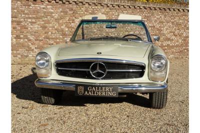 1967 Mercedes - Benz Mercedes Benz 230 SL Pagode &ldquo;Second owner and 42.000 miles since &rdquo;