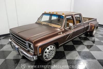 1978 Chevrolet C30 3+3 Dually Restomod